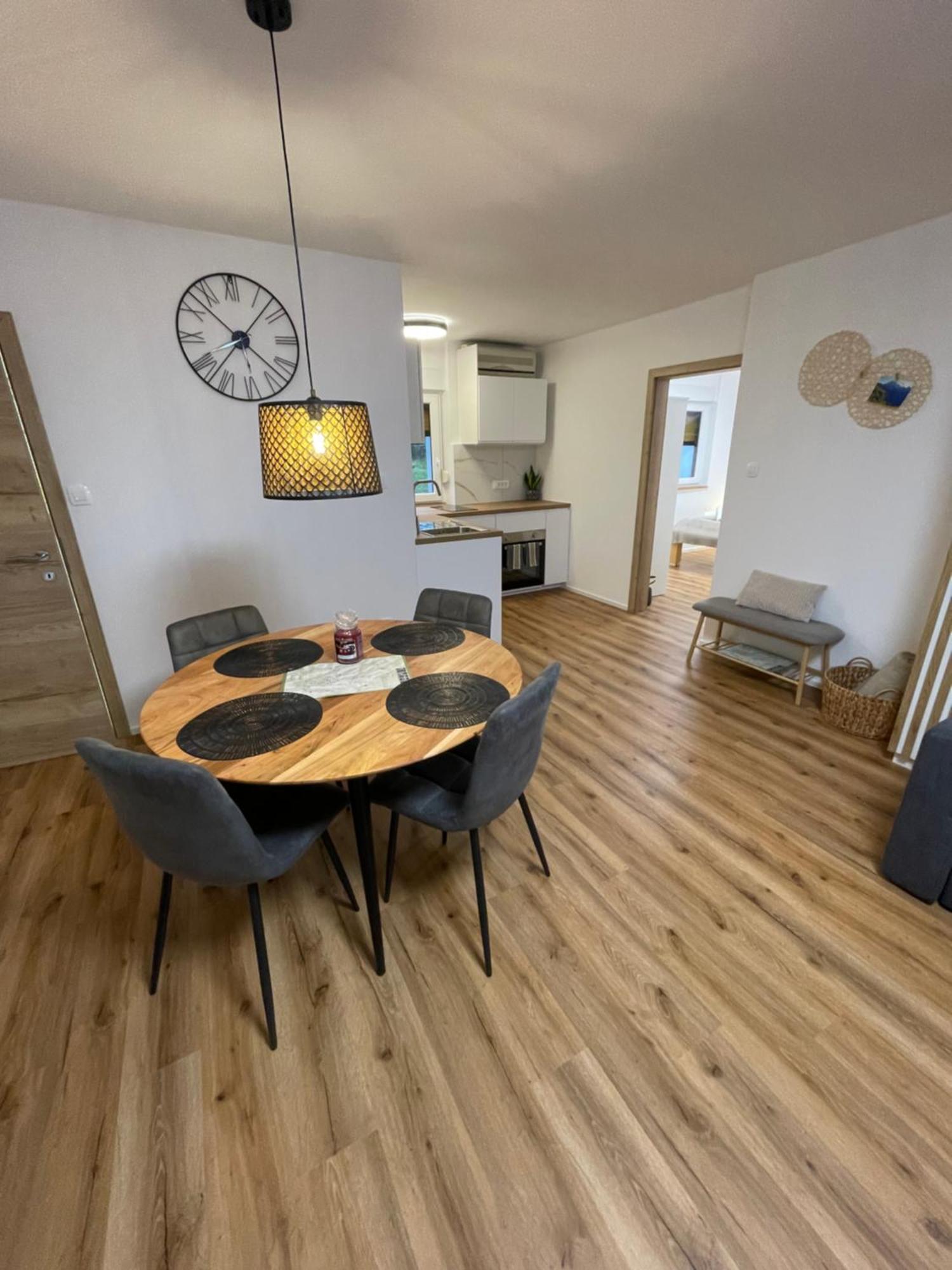 Apartma Guide 360 Бовец Екстериор снимка